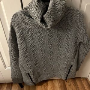 Great condition ! Oversized shirt